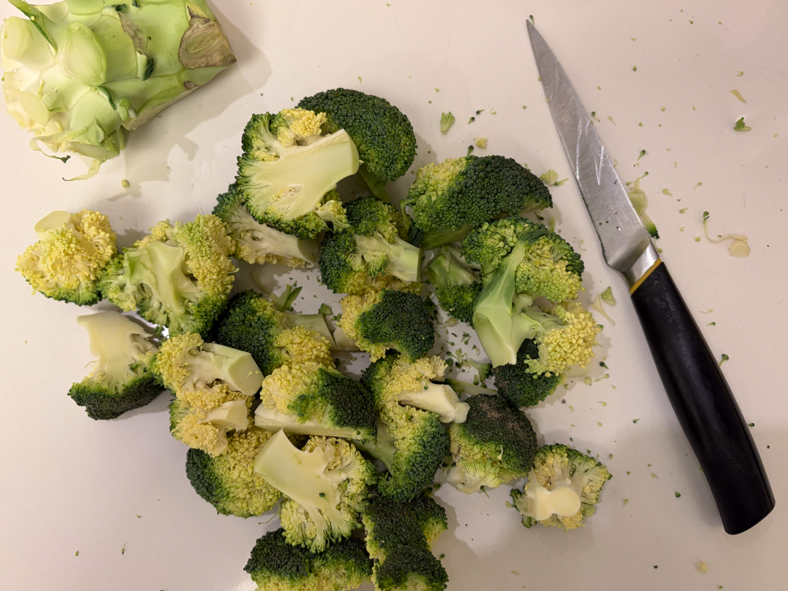 Brócoli al ajillo. Receta fácil, rápida y llena de sabor para el día a día
