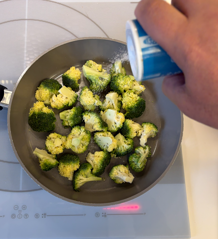 Brócoli al ajillo. Receta fácil, rápida y llena de sabor para el día a día
