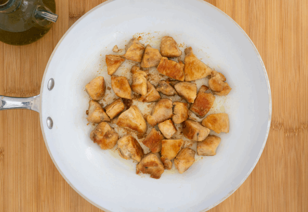 Brócoli con pollo. Receta fácil, ligera y saludable