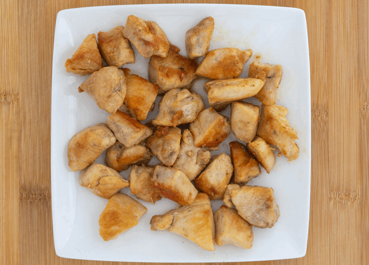 Brócoli con pollo. Receta fácil, ligera y saludable