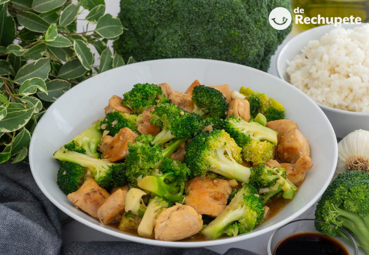 Brócoli con pollo. Receta fácil, ligera y saludable 