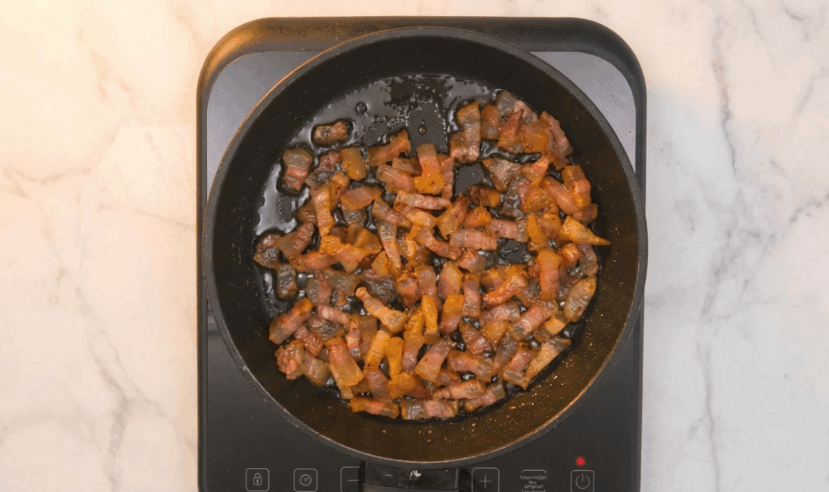Guanciale. Qué es, origen y cómo usarlo en la cocina (y en qué se diferencia del bacon y la panceta)
