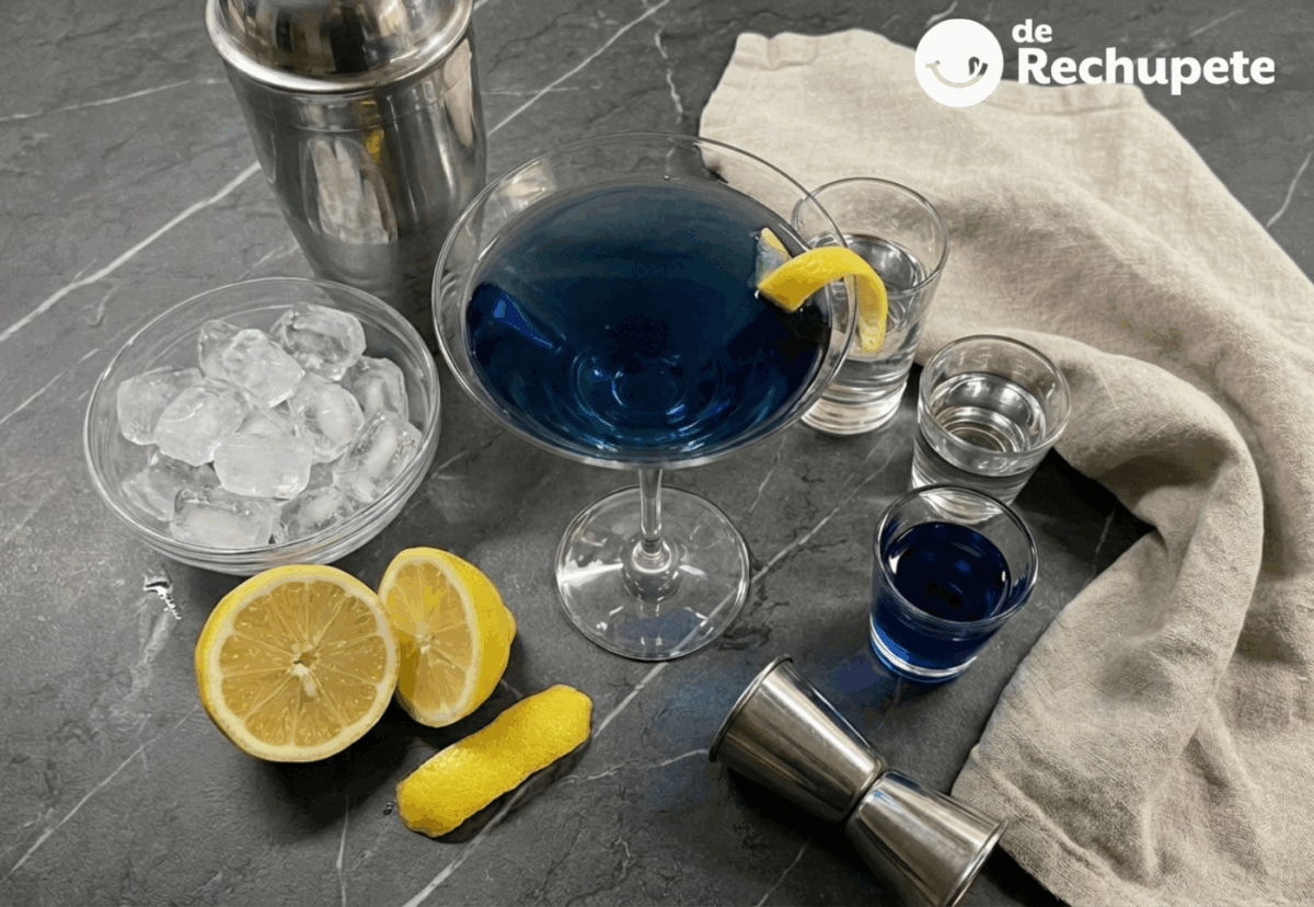 Blue Angel, un cóctel italiano fuerte y sofisticado