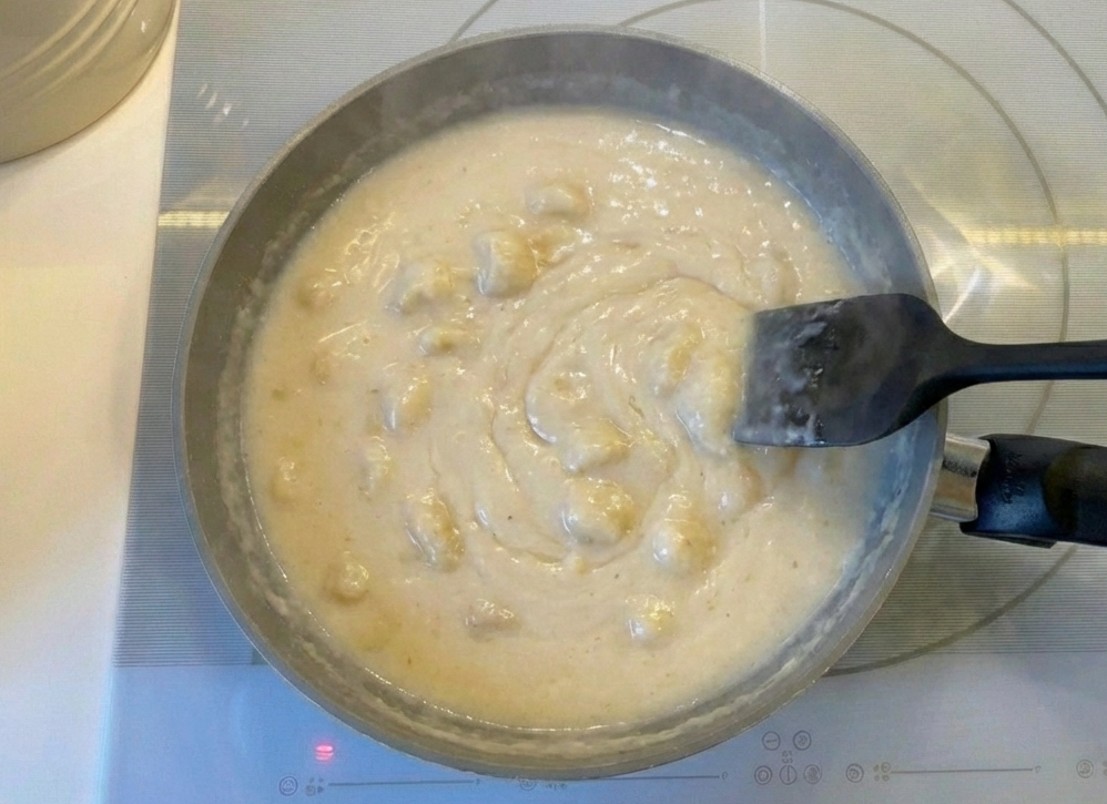 Gachamiga o gachasmigas tradicional. La receta murciana más sencilla para comer bien con cuatro cosas