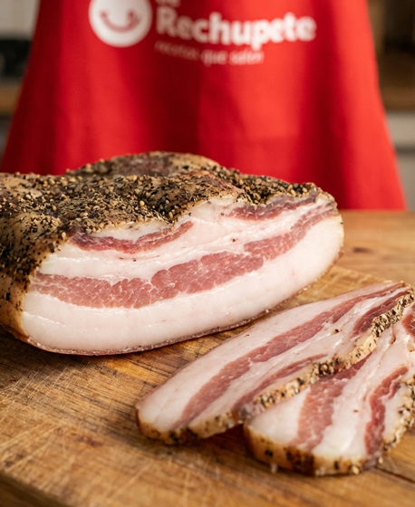 Guanciale. Qué es, origen y cómo usarlo en la cocina (y en qué se diferencia del bacon y la panceta)
