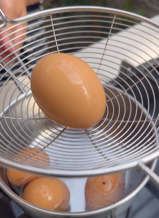 Huevos endiablados o Deviled Eggs. Una receta fácil y rápida