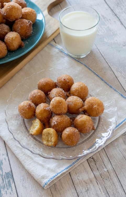 Quarkinis o buñuelos de queso crema. Un dulce de Carnaval