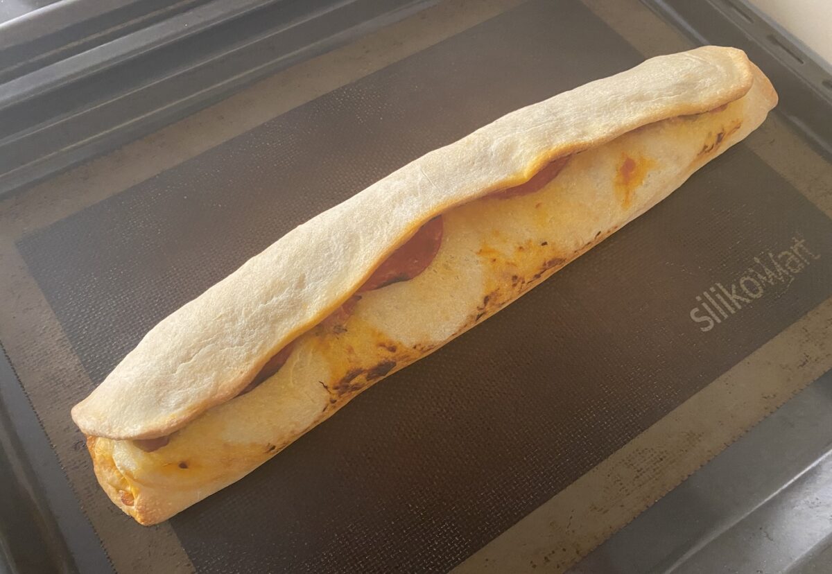 Stromboli italiano casero. Receta fácil al horno con relleno clásico