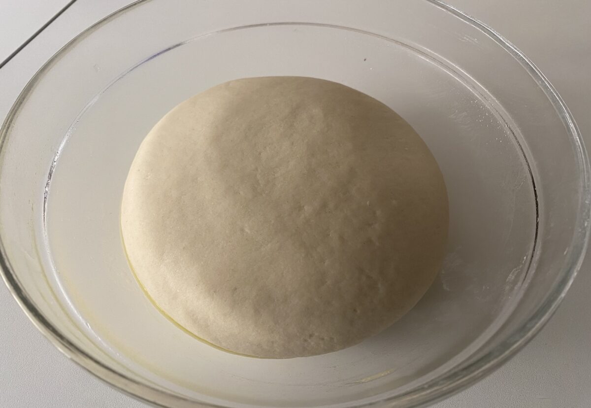 Stromboli italiano casero. Receta fácil al horno con relleno clásico