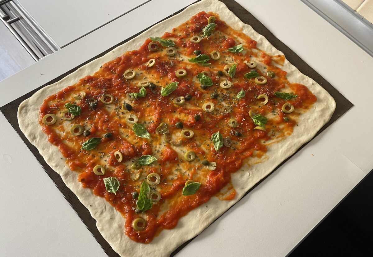 Stromboli italiano casero. Receta fácil al horno con relleno clásico