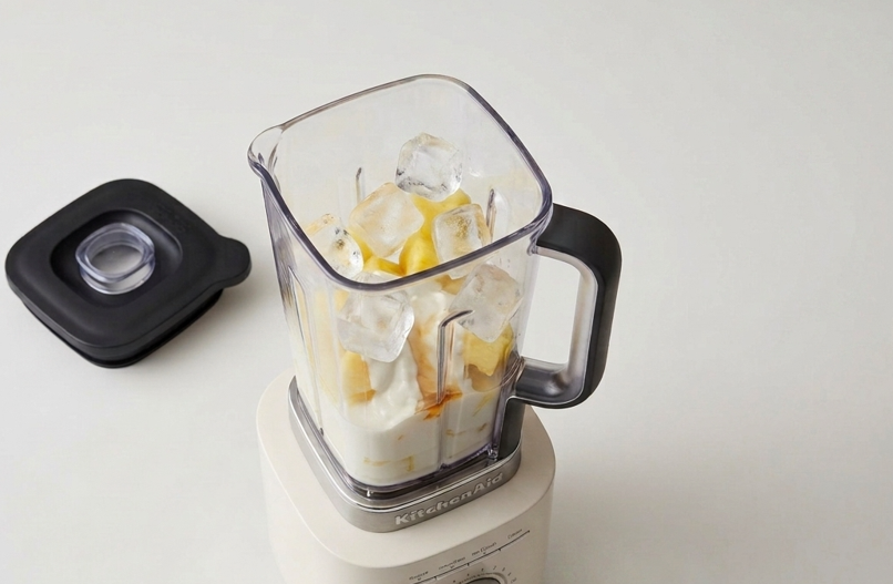 Batido de piña casero. Receta refrescante y fácil paso a paso
