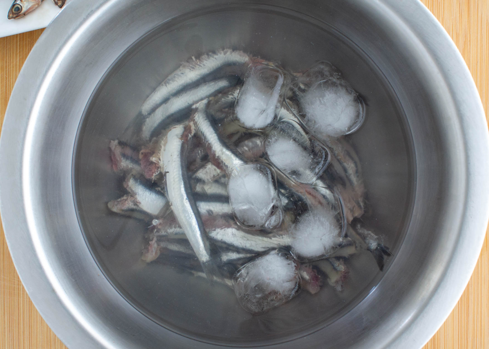 Boquerones fritos crujientes: el secreto para que queden dorados y nada grasos