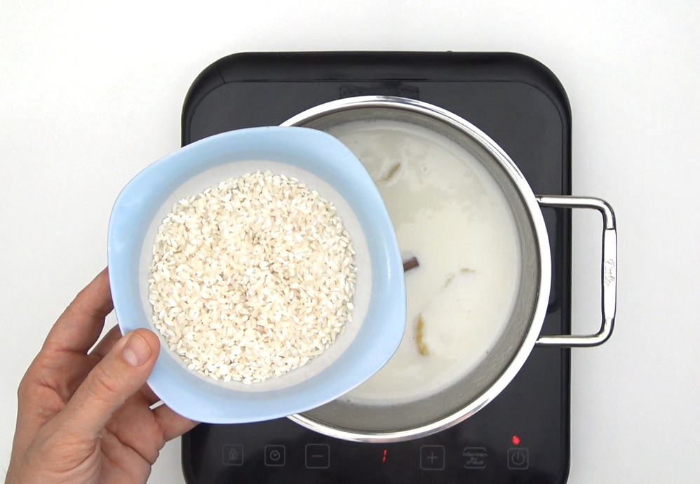 Chulas de arroz en almíbar. Postre de Entroido