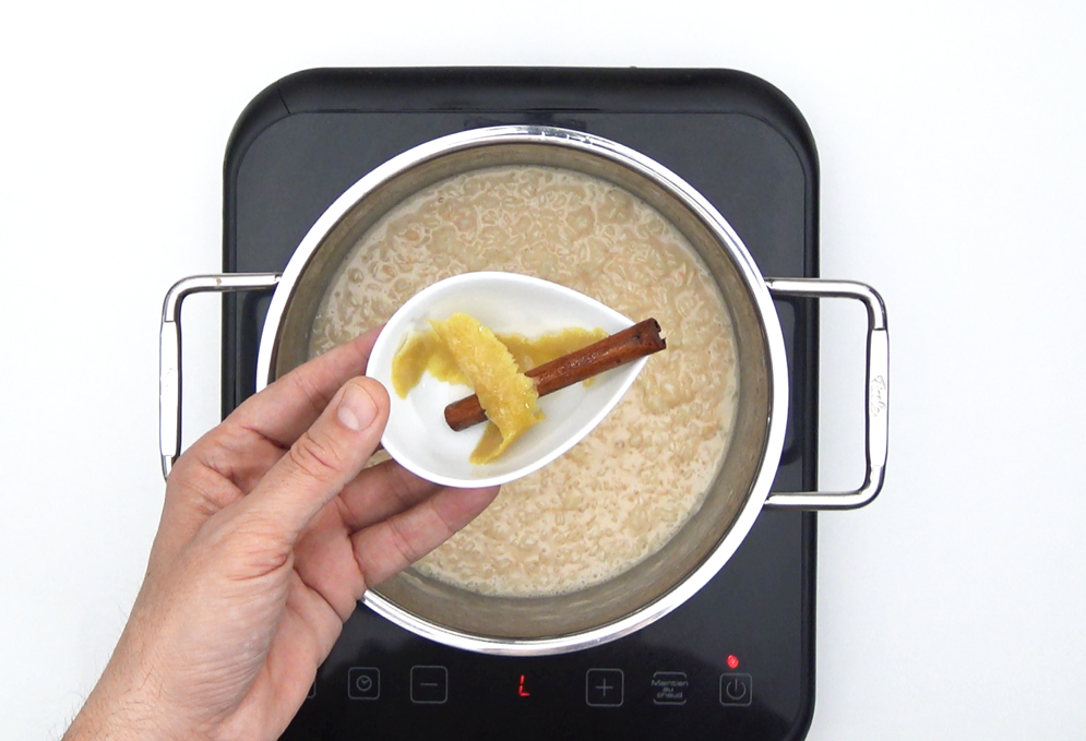 Chulas de arroz en almíbar. Postre de Entroido