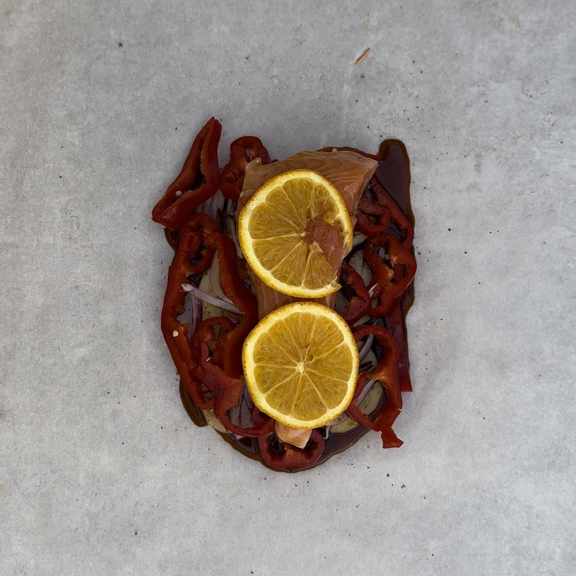 Salmón en papillote en freidora de aire paso a paso