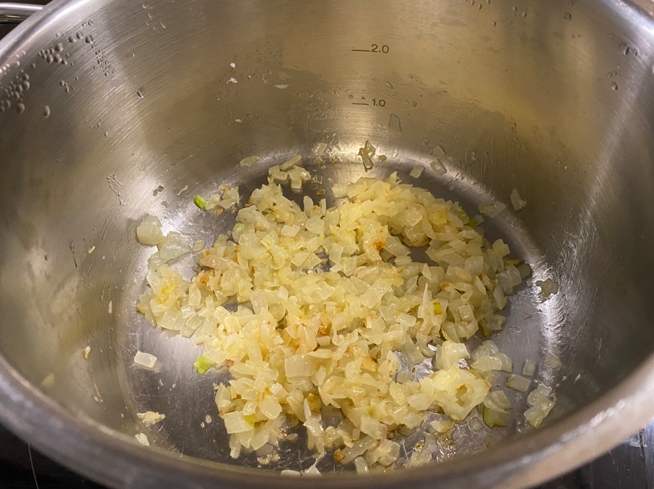 Un clásico de cuchara: sopa de lentejas fácil y casera