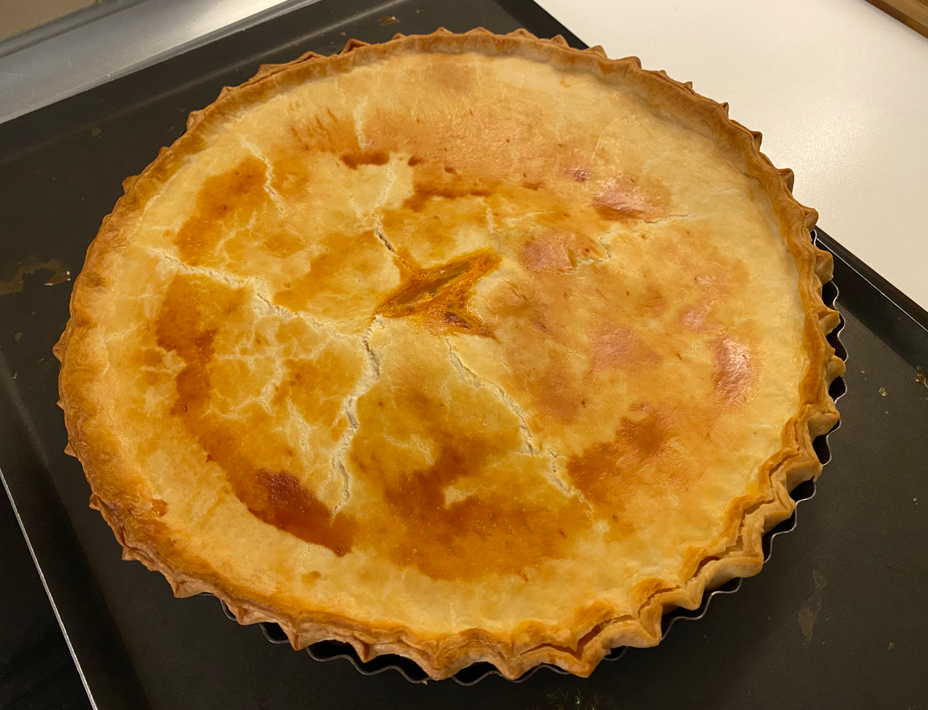 Tarta salada de atún con masa crujiente, éxito seguro en casa