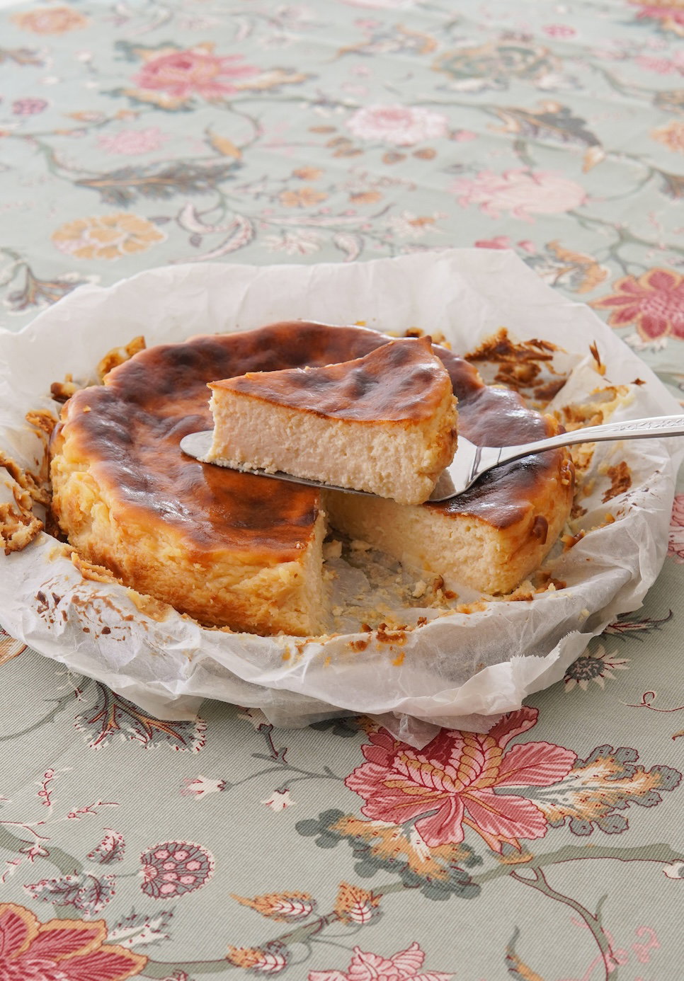 Tarta de quesitos al horno. Receta fácil, cremosa y casera
