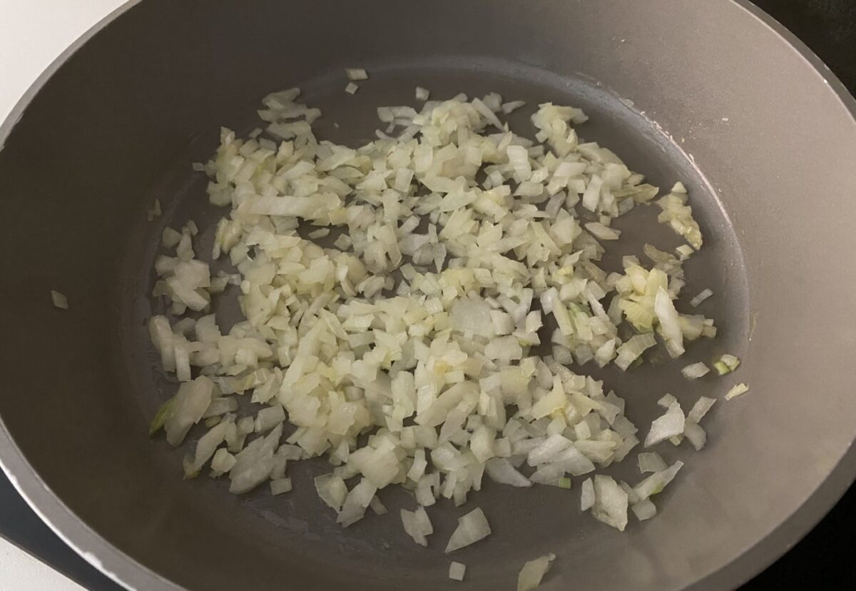 Boniatos asados rellenos al horno. Receta fácil, saludable y completa