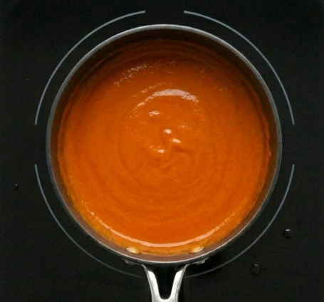 Salsa búfalo casera. Receta fácil para alitas y carnes paso a paso