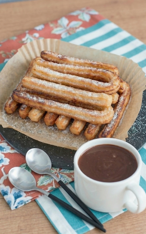 Churros en freidora de aire. Receta fácil para hacer churros crujientes sin apenas aceite