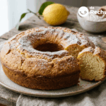 Ciambella italiana tradicional. Bizcocho casero con mantequilla al estilo de las cocinas italianas