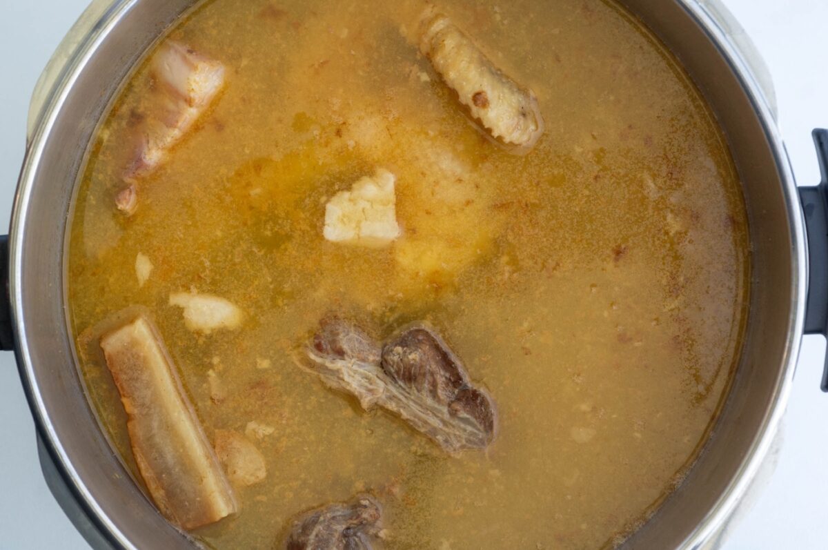 Cocido extremeño tradicional. Receta casera paso a paso como se ha hecho siempre