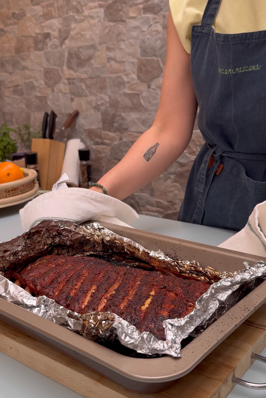 Costillas asadas teriyaki al horno. Jugosas, pegajosas y fáciles de hacer en casa