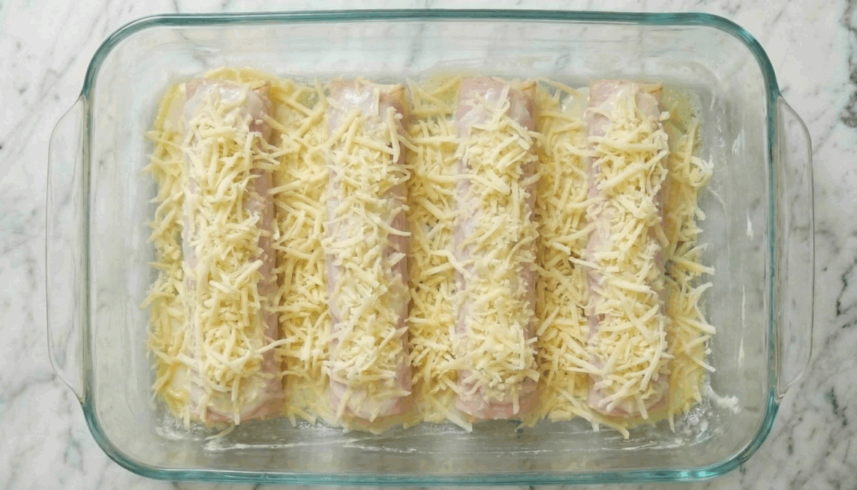 Espárragos blancos gratinados al horno con jamón y queso: receta fácil, rápida y muy resultona