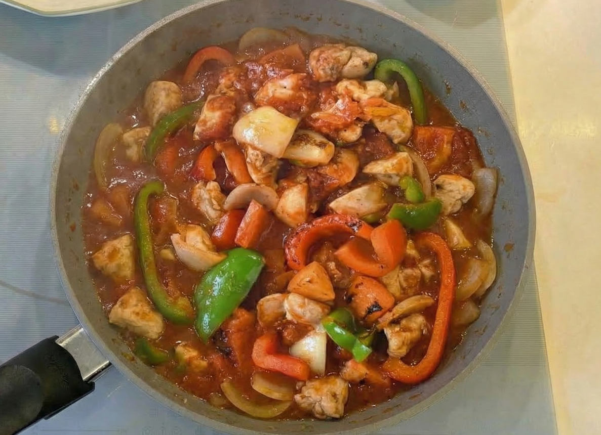 Pollo jalfrezi: receta india fácil y sabrosa para preparar en casa