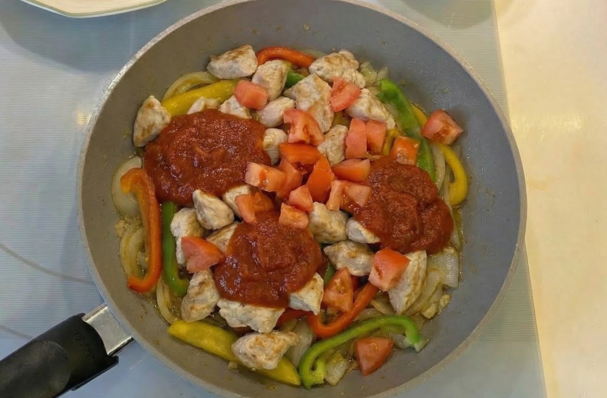 Pollo jalfrezi: receta india fácil y sabrosa para preparar en casa