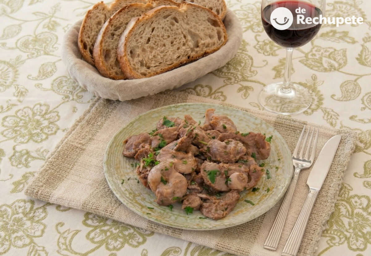Mollejas de pollo al ajillo: receta fácil, barata y tradicional para quedar de lujo