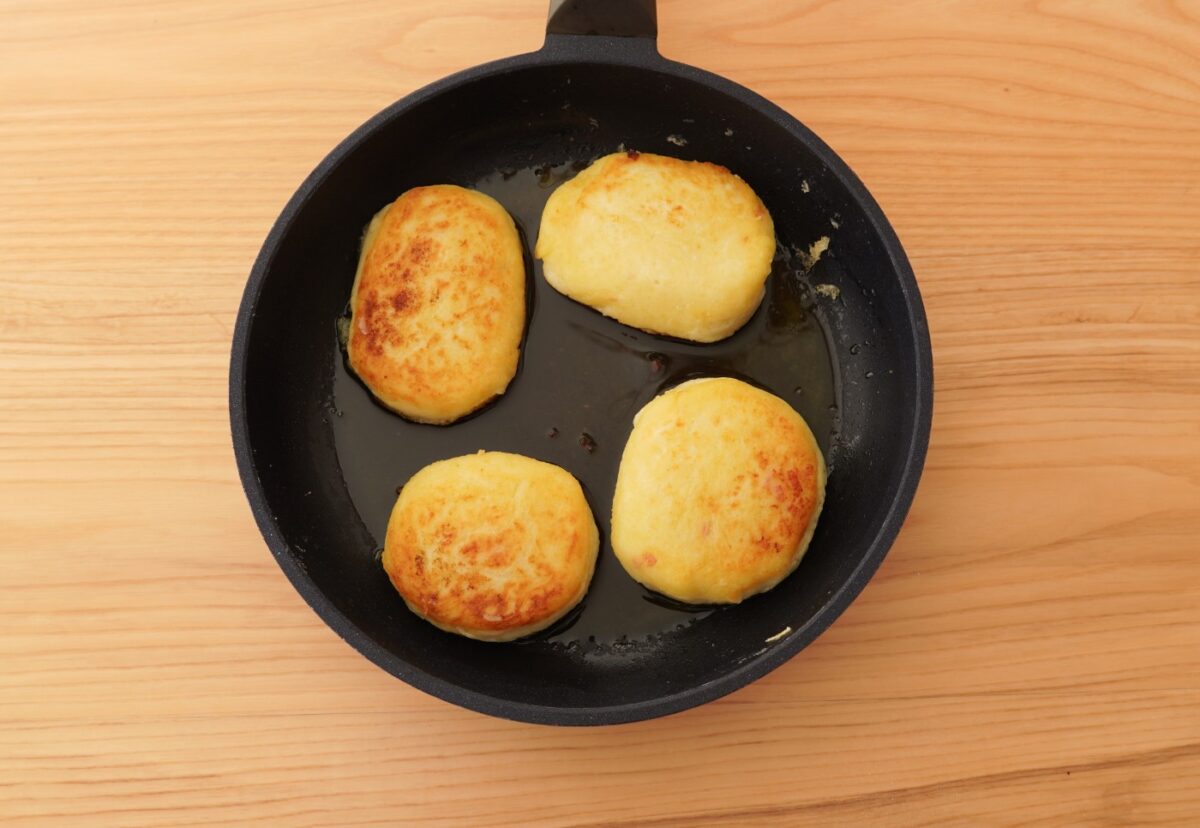 Tortitas de papa. Receta fácil, crujiente por fuera y tierna por dentro