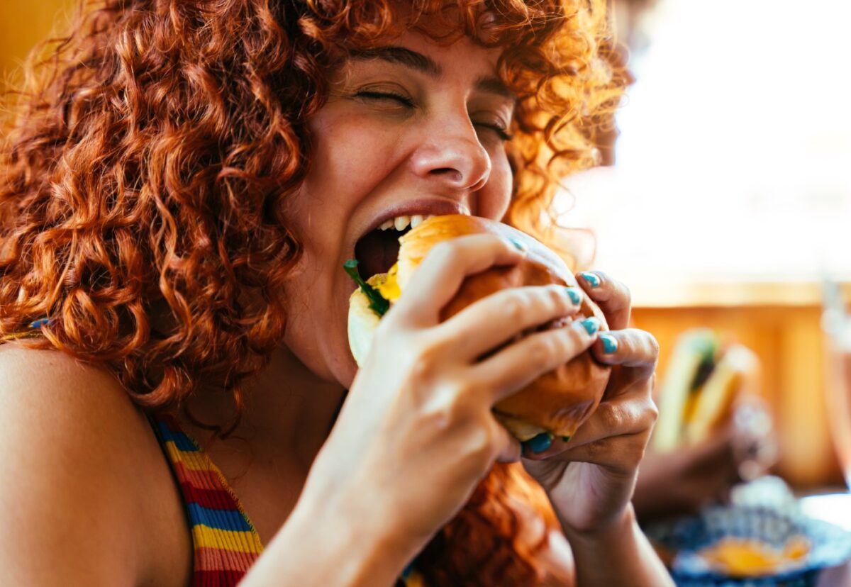 Beneficios de la alimentación consciente. Qué es, cómo practicarla y por qué mejora tu relación con la comida