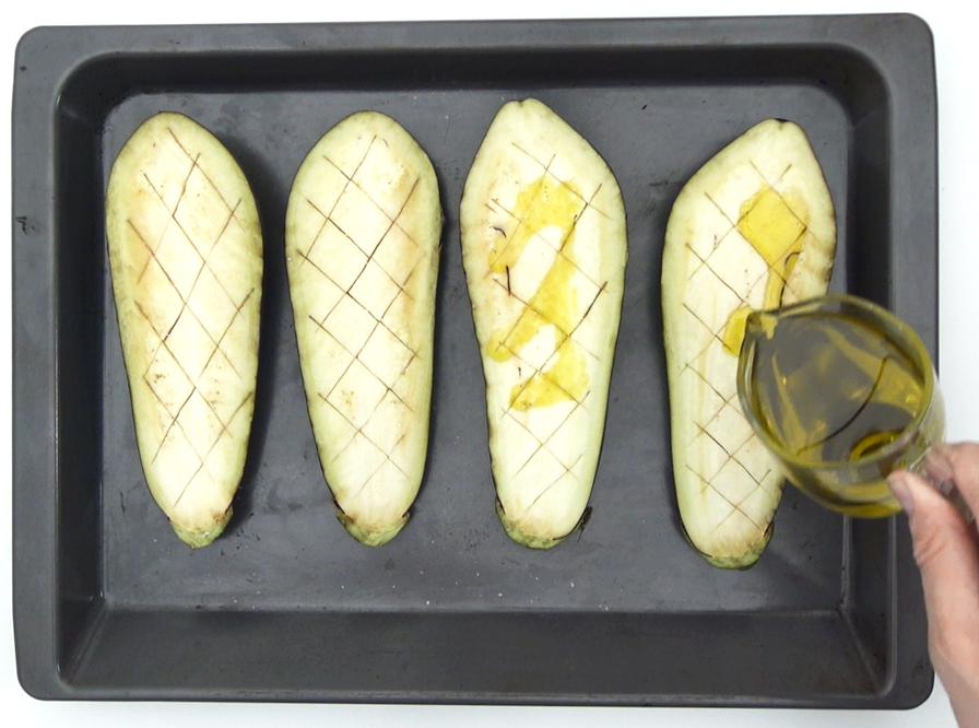Berenjenas rellenas de pollo al horno, receta fácil y jugosa paso a paso