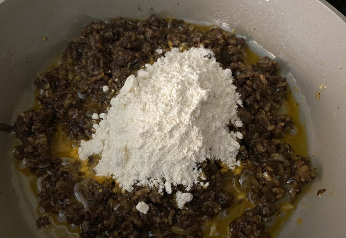 Croquetas de morcilla caseras. Receta cremosa y fácil para triunfar en casa