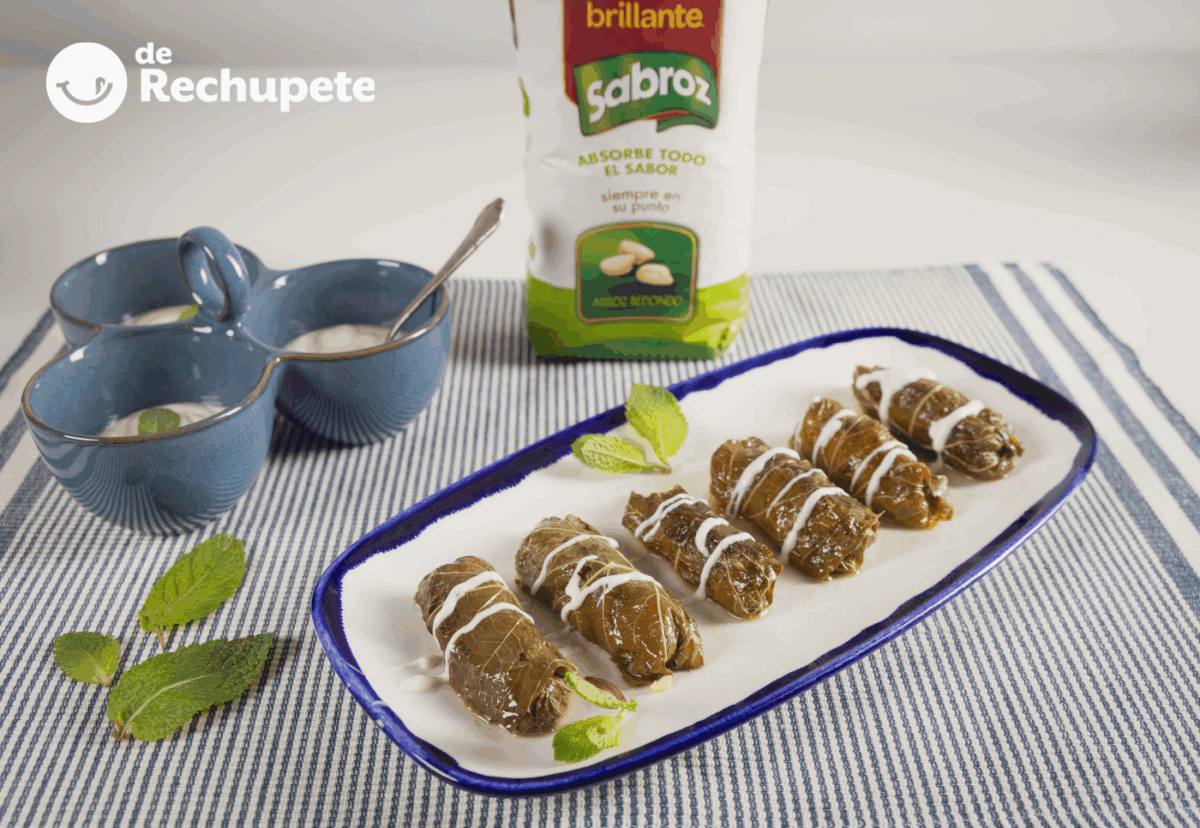 Dolmas griegas rellenas de arroz y carne