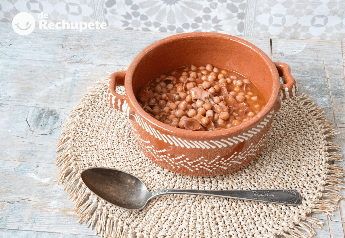 Guiso de calamares con garbanzos en olla exprés