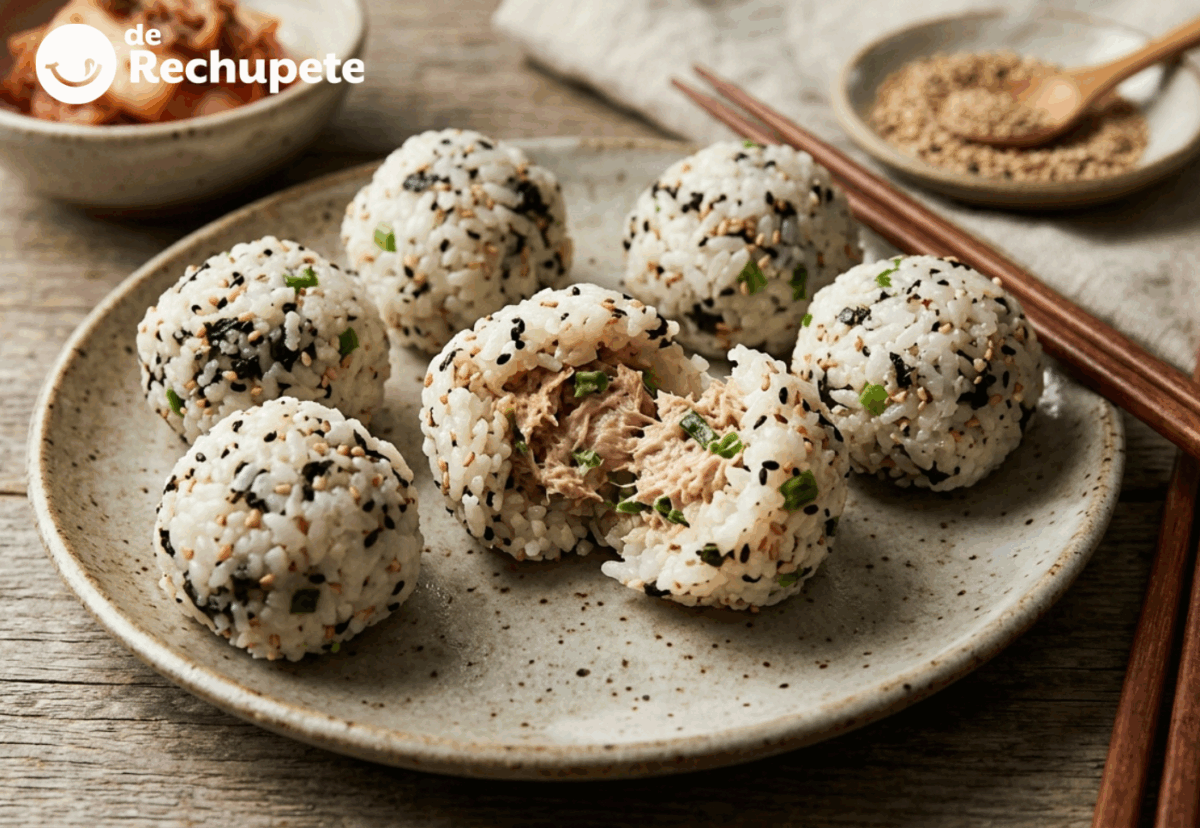 Jumeok-bap. Bolitas de arroz coreanas fáciles y deliciosas