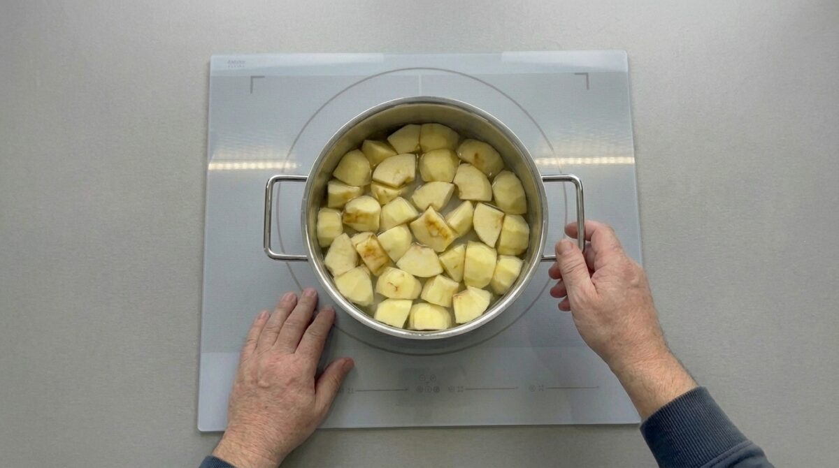 Mermelada de manzana casera. Receta fácil y tradicional paso a paso