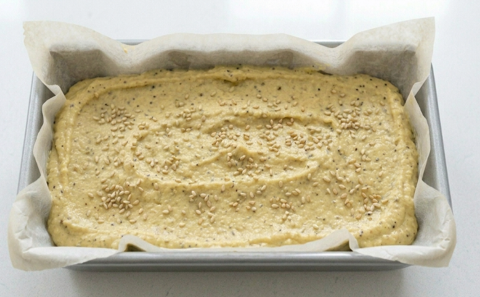 Pan de garbanzos sin harina y sin gluten, tierno por dentro y muy fácil de hacer