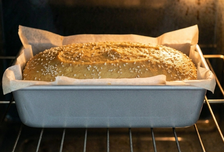 Pan de garbanzos sin harina y sin gluten, tierno por dentro y muy fácil de hacer