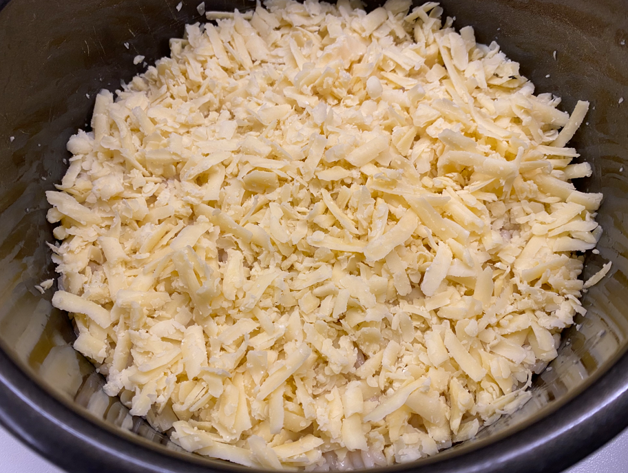 Pastelón de arroz al horno con carne y queso. Receta fácil por capas
