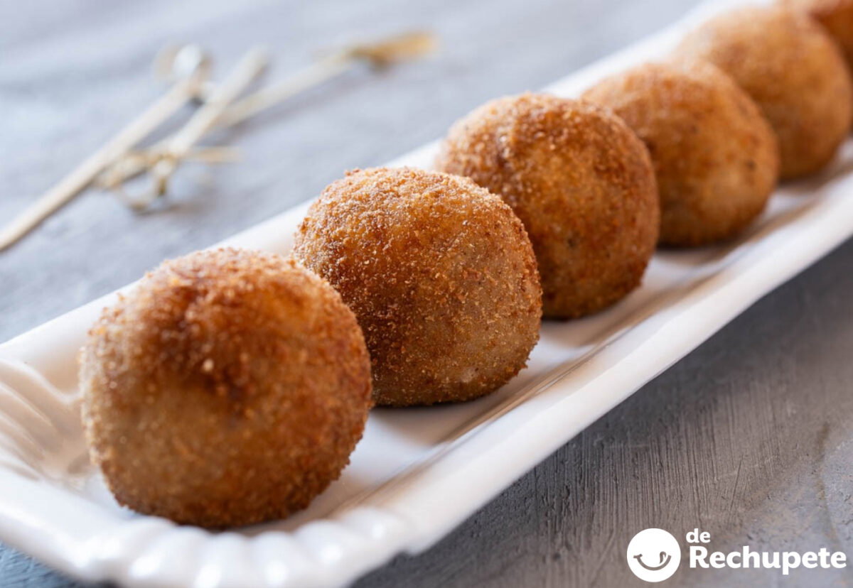 Croquetas de las sobras de pringá de cocido. Receta andaluza para croquetear