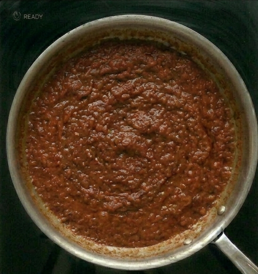 Salsa roja kebab casera, estilo mediterráneo y con caracter
