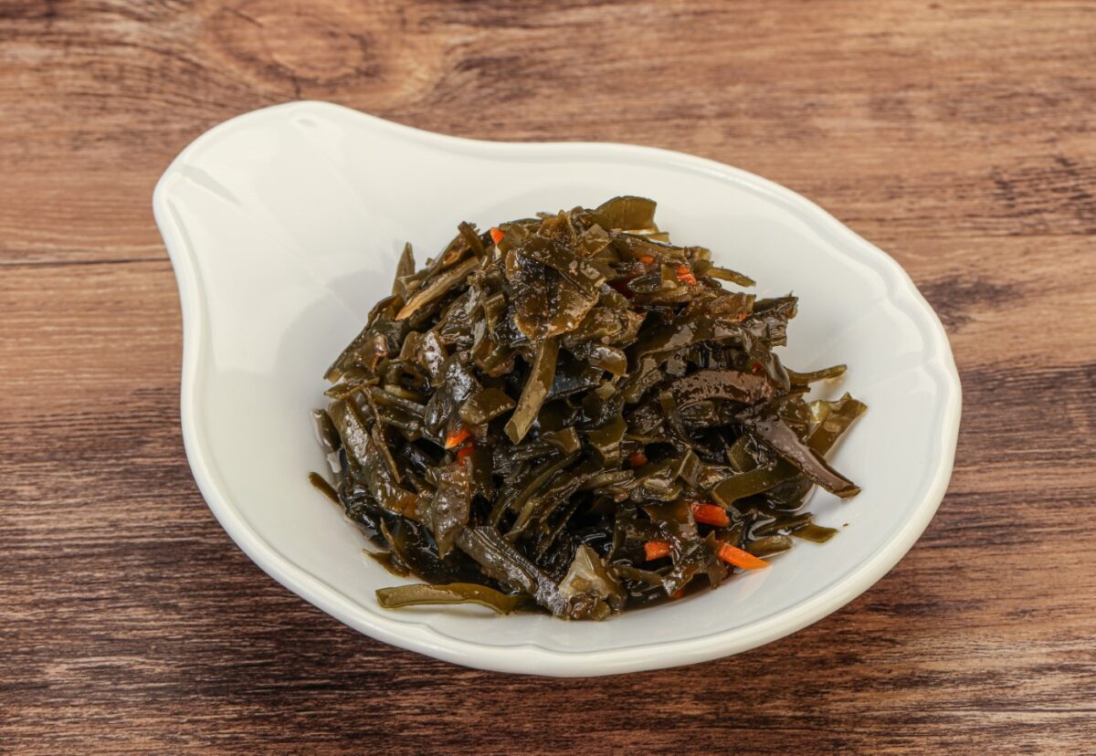 Arame. Qué es, cómo usar esta alga japonesa y por qué deberías darle una oportunidad en tu cocina