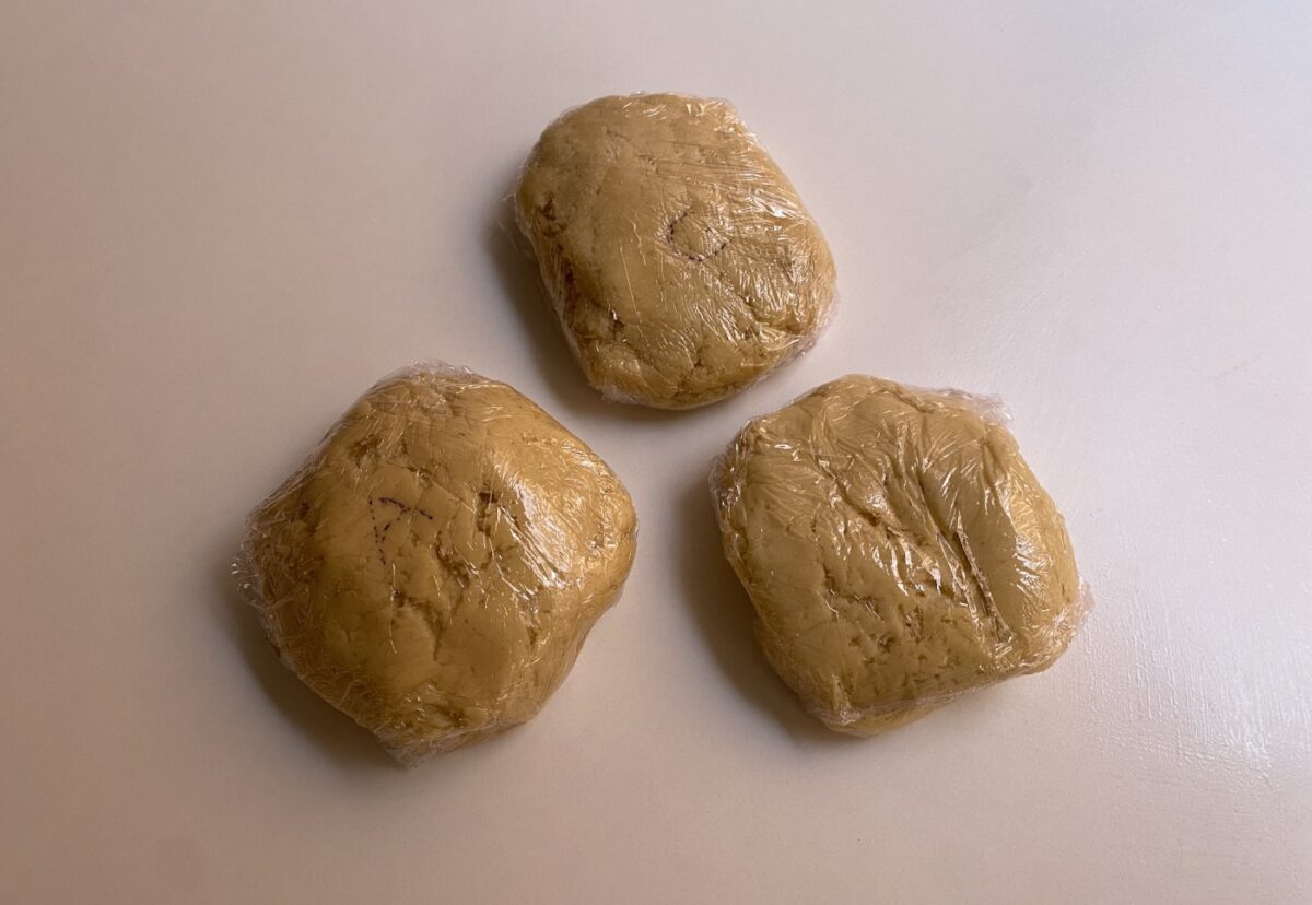 Selección de petit fours caseros fáciles. Surtido de bocados dulces para sorprender en casa
