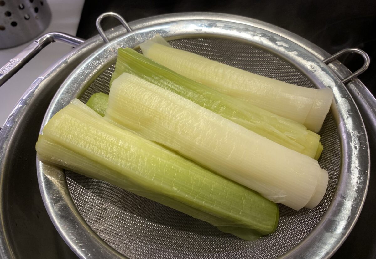 Cómo cocer puerros para vinagreta: tiempo, trucos y receta paso a paso