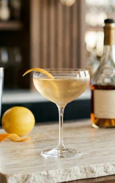 Between the Sheets, un clásico con cognac, ron y limón que sigue sonando elegante en la copa
