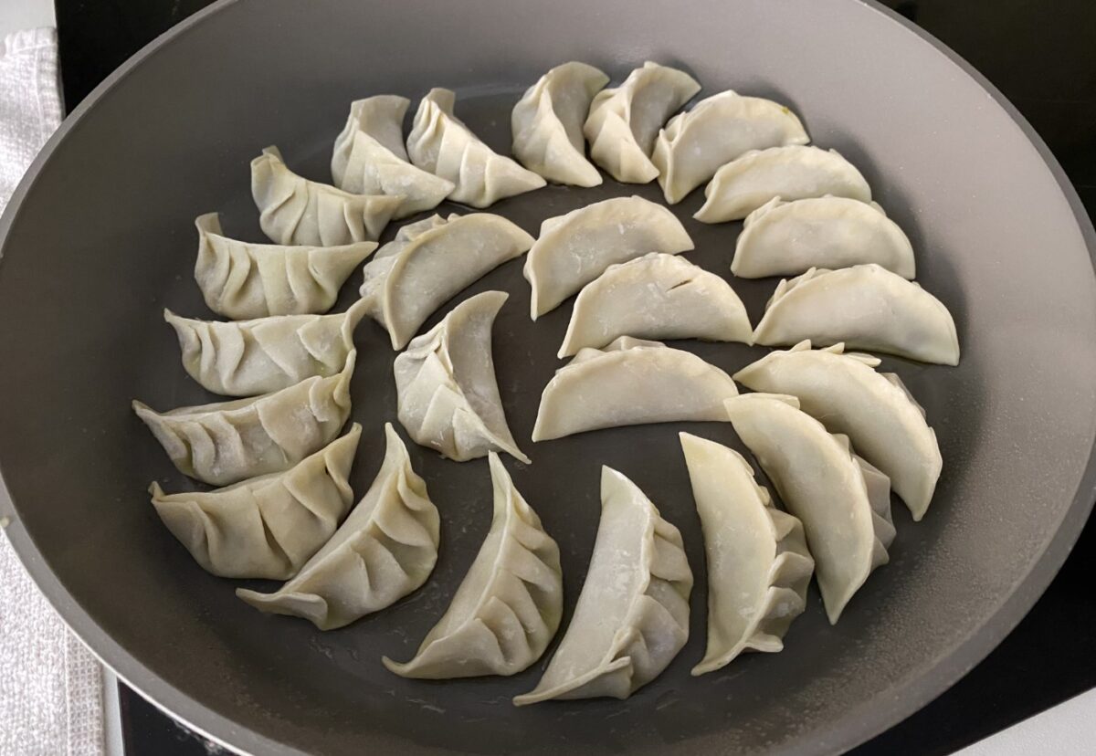 Gyozas de verduras caseras: receta fácil y saludable al estilo japonés